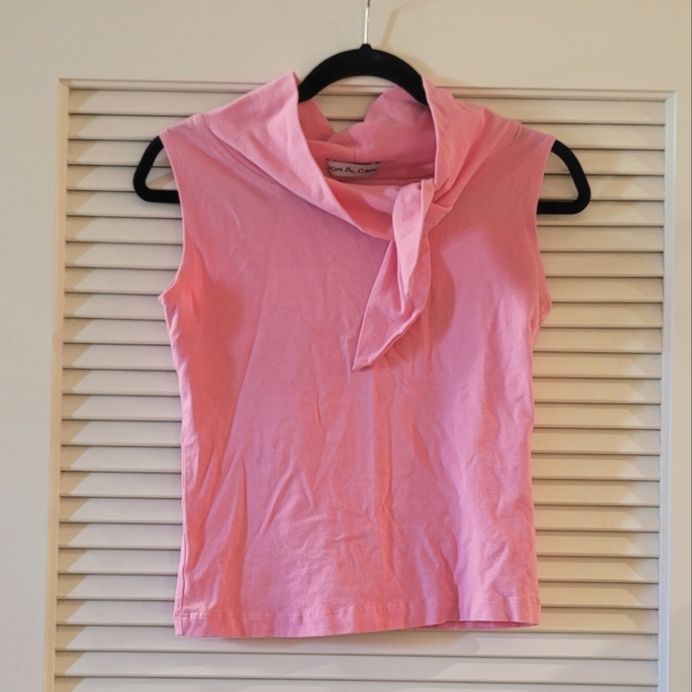 Kim & Cami- Pink Sleeveless Tie Neck Top
